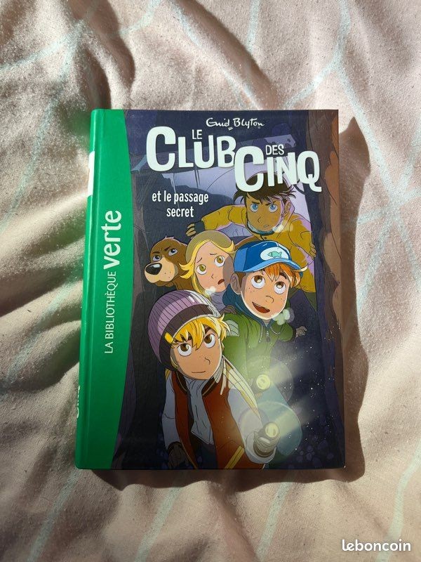 Le Club des Cinq et le passage secret - Click to enlarge picture.