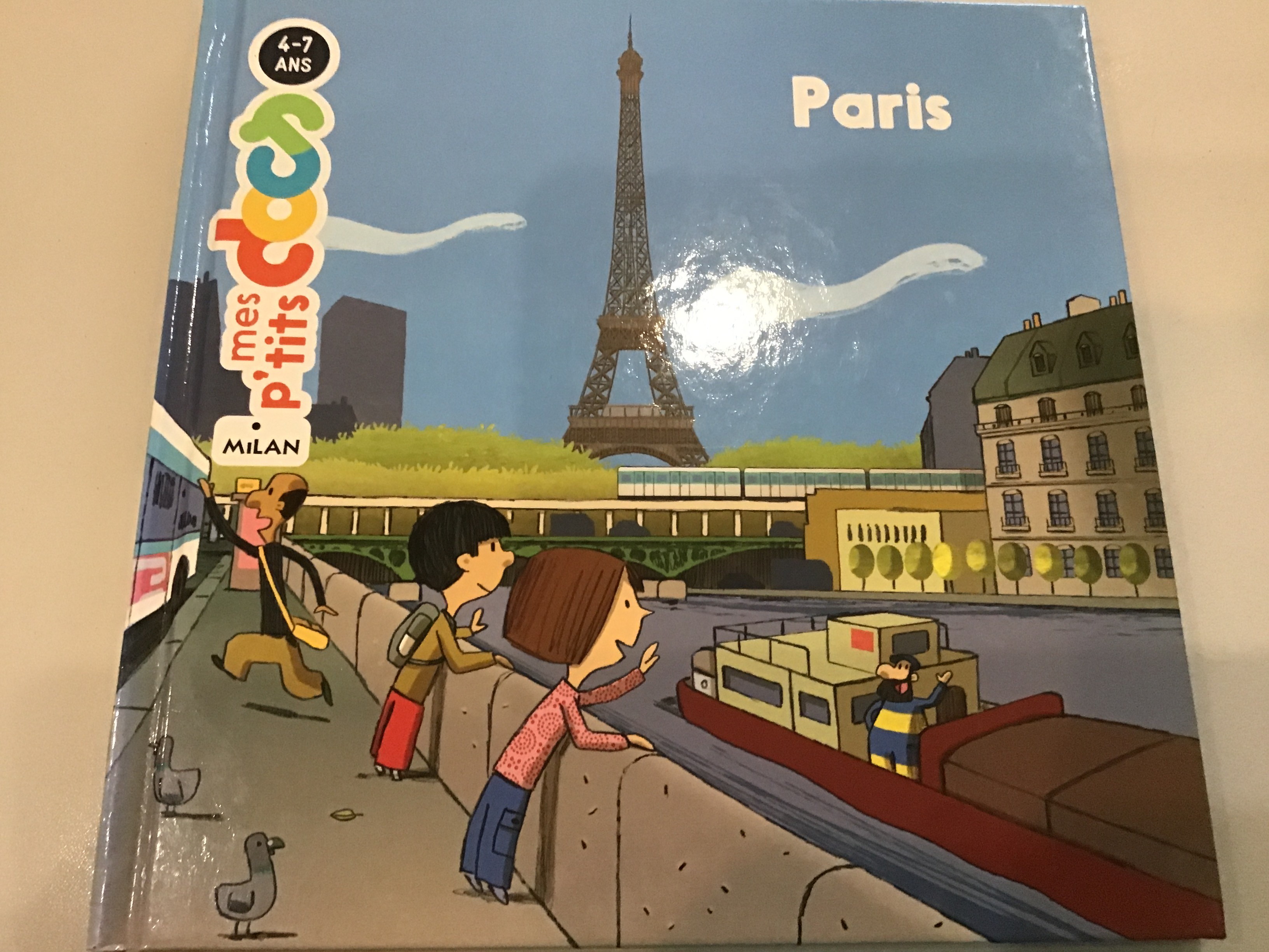 Paris, mes p’tits docs - Click to enlarge picture.