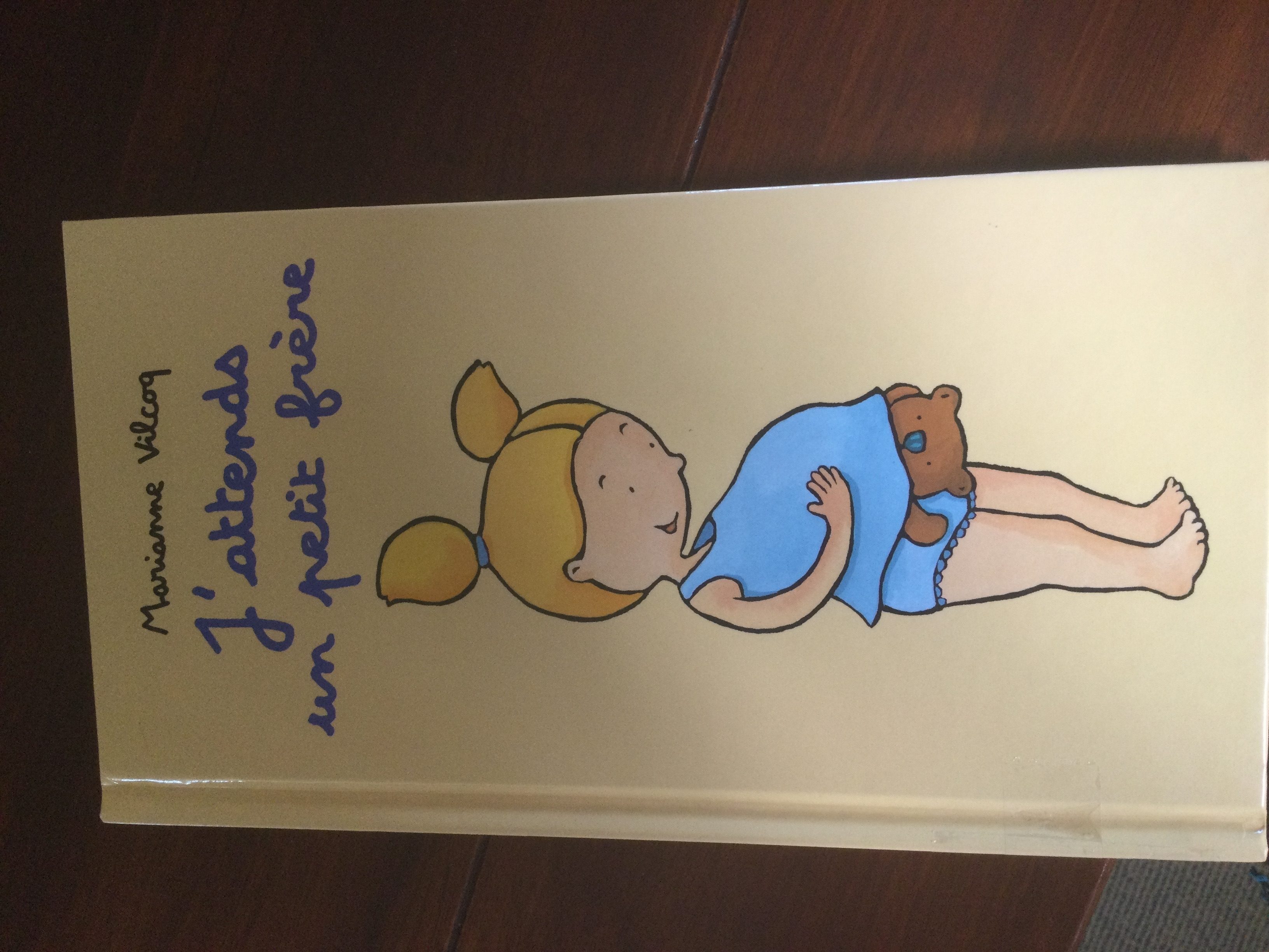 J’attends un petit frère - Click to enlarge picture.