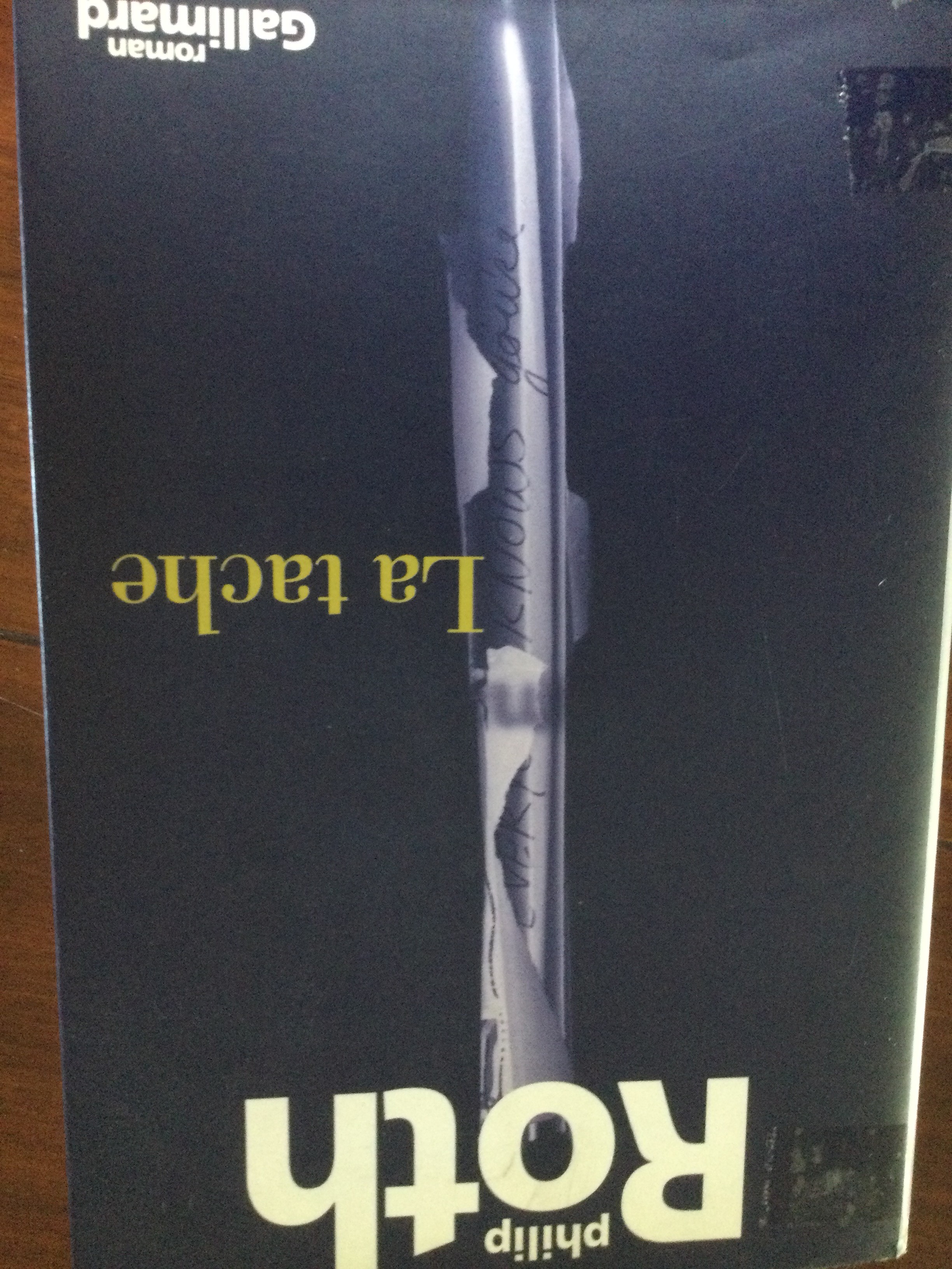 La tache - Click to enlarge picture.