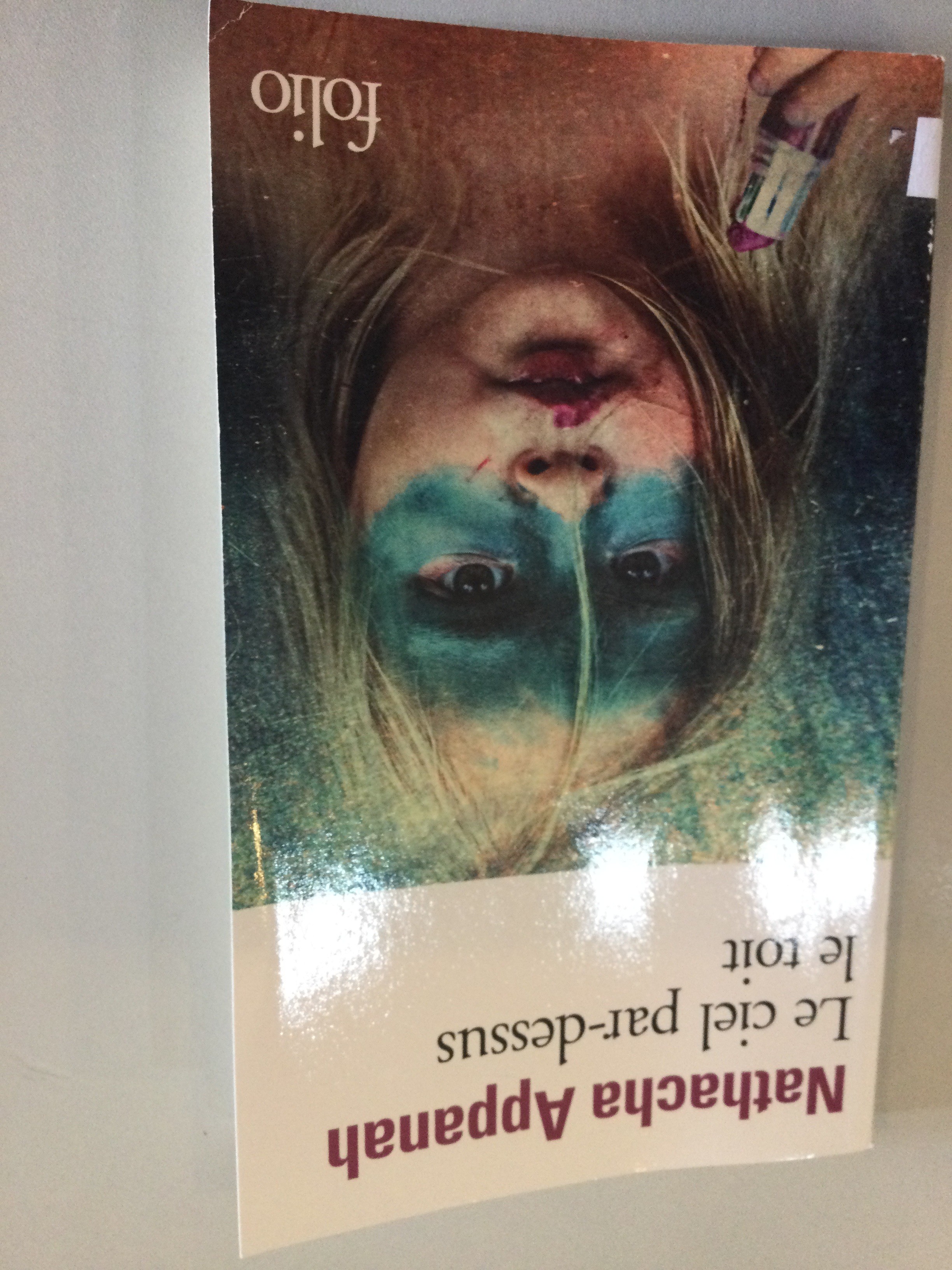 Le ciel par dessus le toit - Click to enlarge picture.