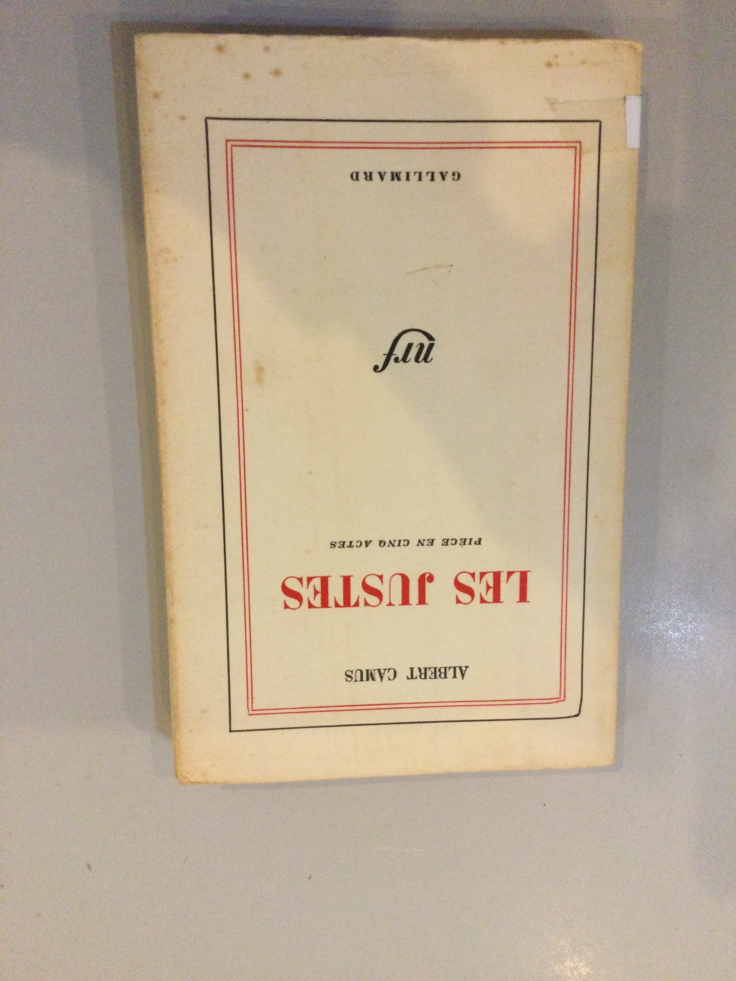 Les justes - Click to enlarge picture.