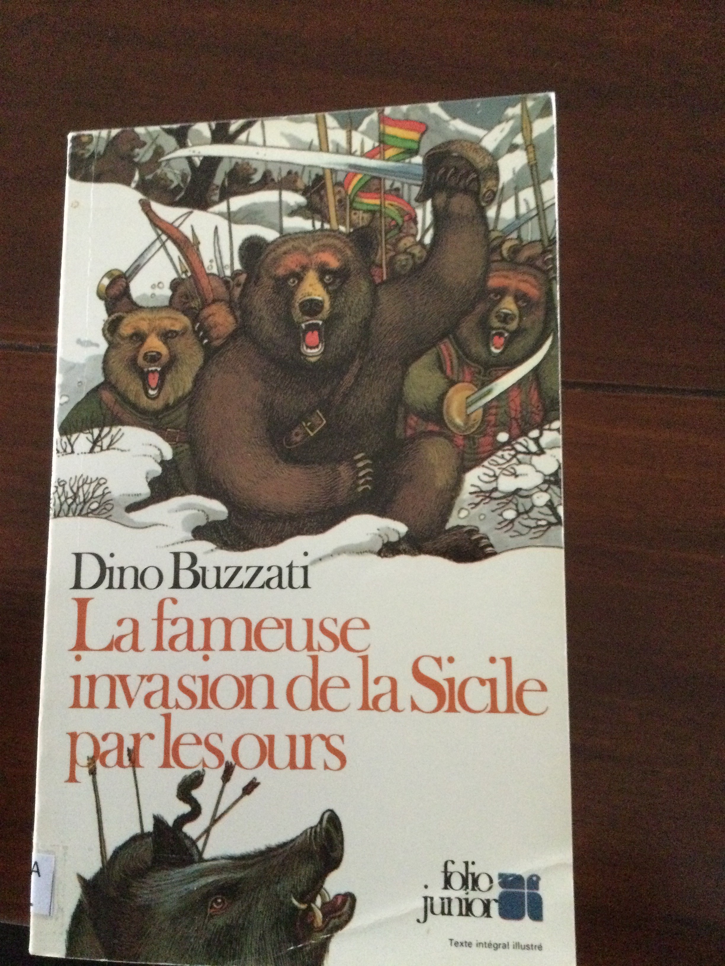 La fameuse invasion de le Sicile par les ours - Click to enlarge picture.