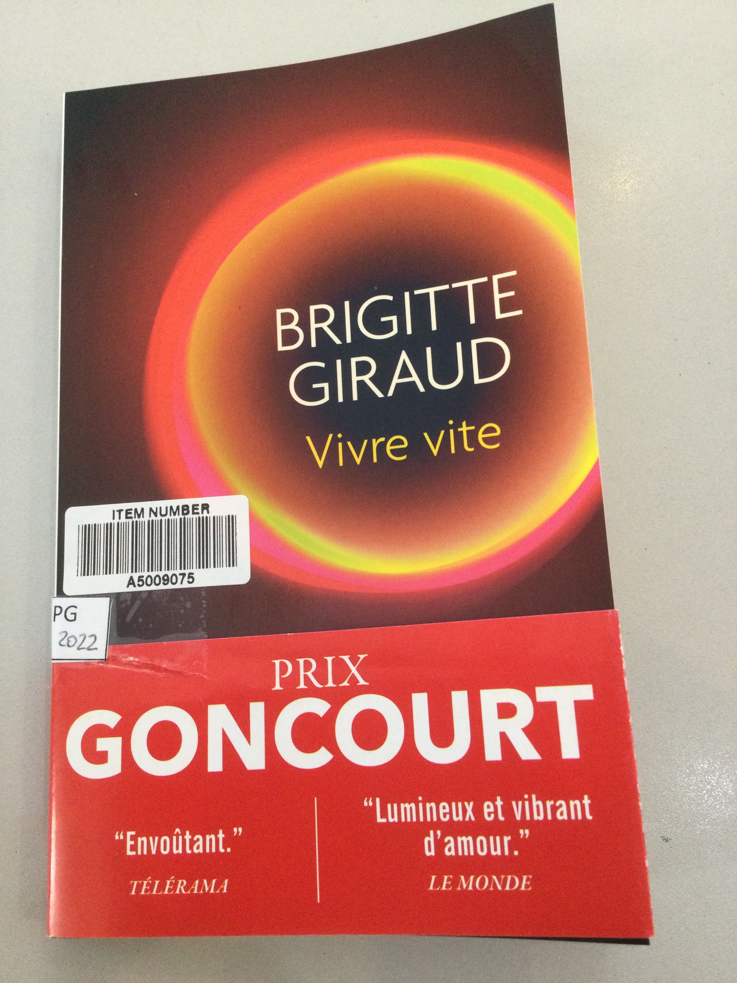 Vivre  vite - Click to enlarge picture.