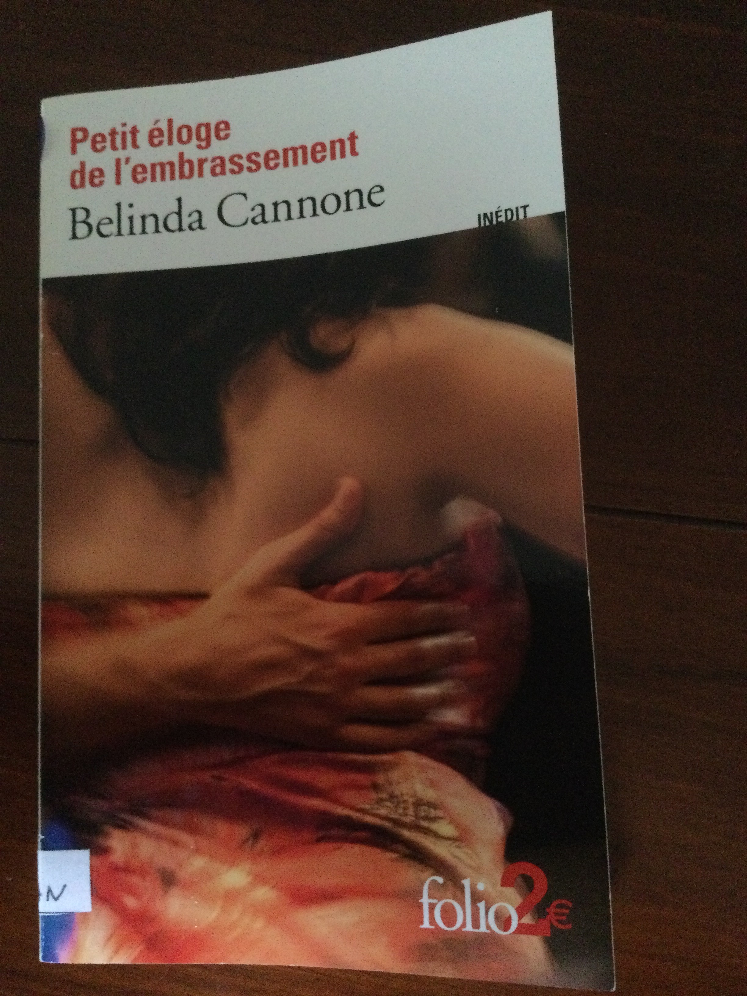 Petit éloge de l’embrassement - Click to enlarge picture.